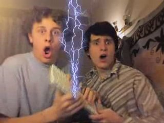 Les fans veulent un nouveau générique....