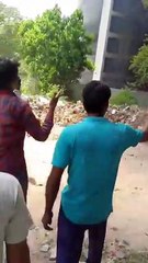 Detik-Detik Pesawat Air India Jatuh di Permukiman Padat