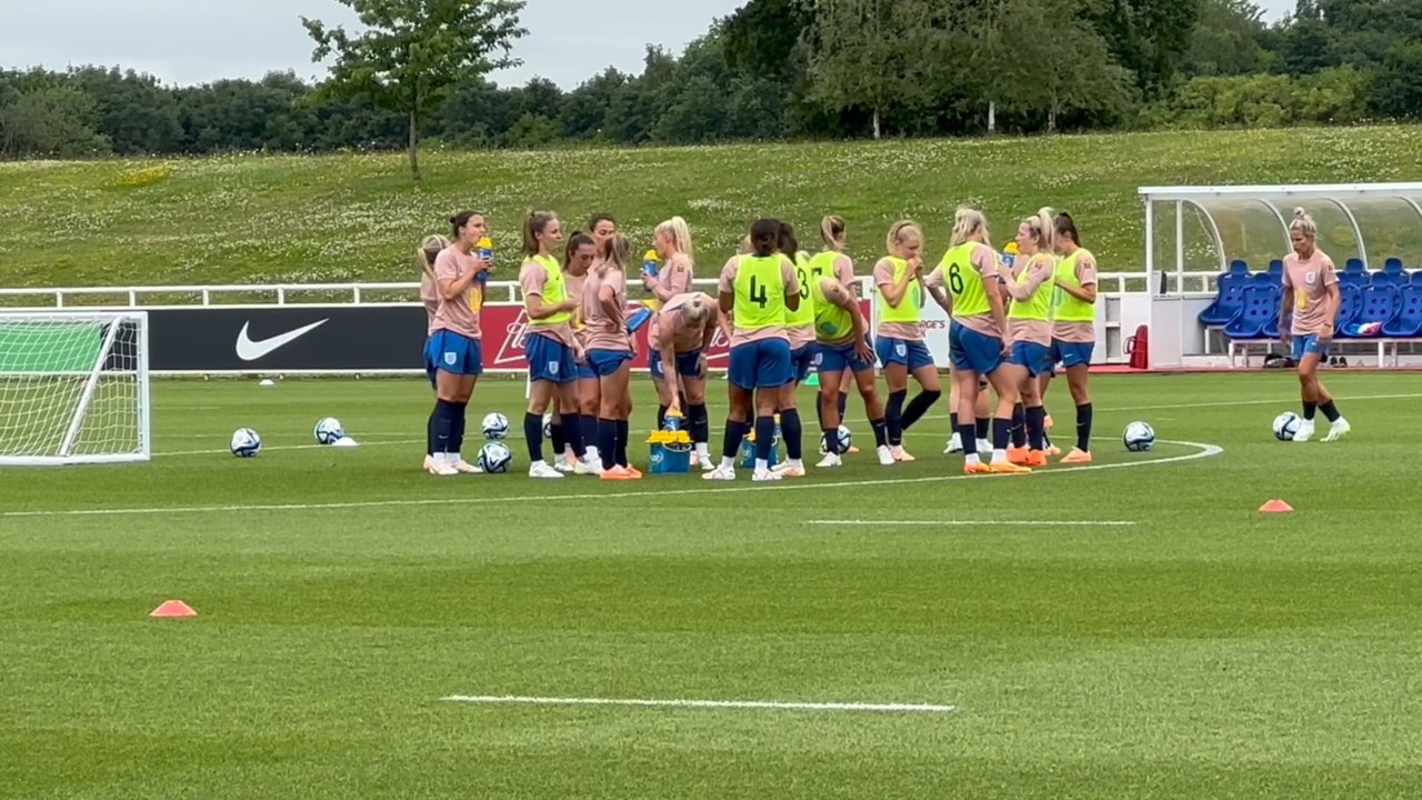 Sarina Wiegman says there’s no squad crisis in Lionesses camp amid mass exodus of household names