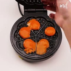 An omelette like you've never seen before! 🥚😋