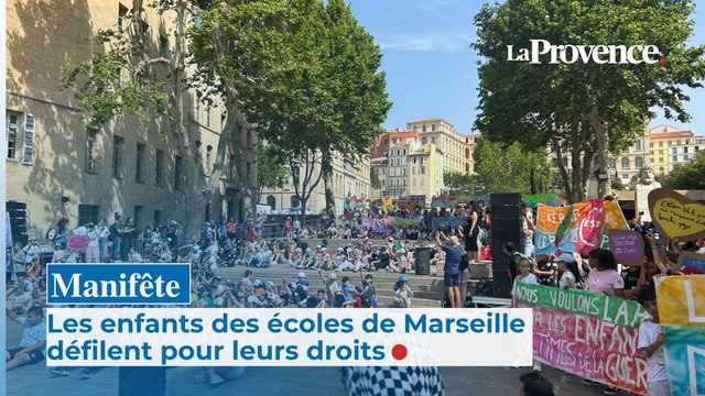 Manifête, les enfants des écoles de Marseille défilent pour leurs droits