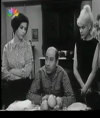 BLACK & WHITE -- MYRON __ '''Ο ΘΥΡΩΡΟΣ'''  -- Είδος: Κωμωδία  Σκηνοθεσία: Ερρίκος Θαλασσινός  Σενάριο: Ναπολέων Ελευθερίου  Φωτογραφία: Παύλος Φιλίππου  Εταιρία παραγωγής: ΘΒ Ταινίες γέλιου  Ηθοποιοί: Θανάσης Βέγγος (Πολύδωρος Λαγός) , Σούλη Σαμπάχ...