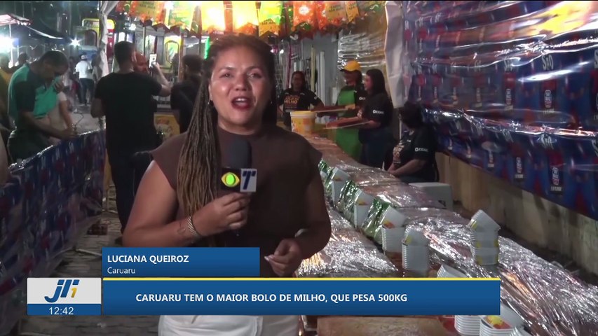 Caruaru tem maior bolo de milho, que pesa 500kg