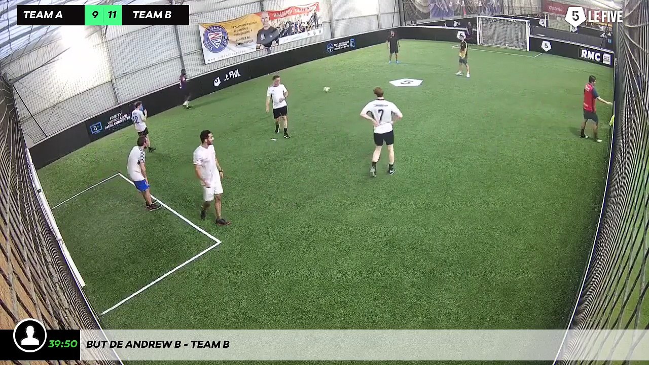 But de Andrew B - Team B