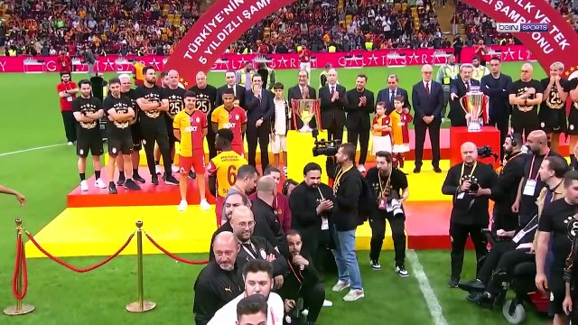 Galatasaray'ın 25. Şampiyonluğu _ RAMS Park'taki Kutlamalardan En Özel Anlar Ve Görüntüler