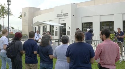 Estudiantes y profesores protestan contra un pacto entre ICE y la Universidad Internacional de Florida