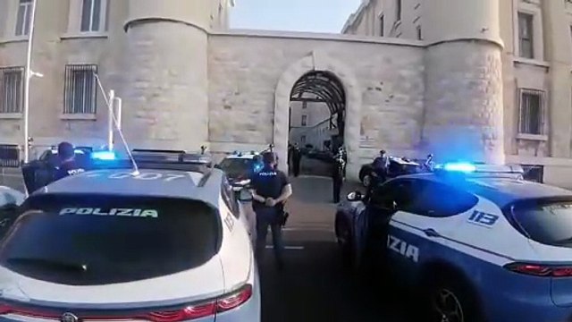 Bari: la Polizia di Stato rende omaggio al Vice Brigadiere dei Carabinieri Carlo Legrottaglie