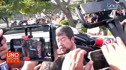 LLEGADA DE SAMUEL DORIA MEDINA AL ENCUENTRO MULTIPARTIDARIO