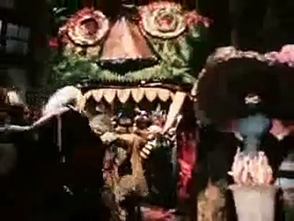 Die Unternehmungen des Herrn Hans  E03 - Der Ballbesuch