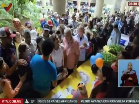 Bolívar | Futuros bachilleres recorrieron stands de la Expoferia de Oportunidades de Estudios 2025