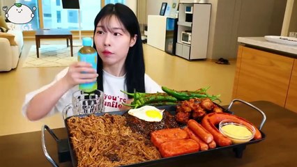 ASMR MUKBANG Fire Black bean Mushroom Noodles, Chili Kimchi, Kielbasa Sausage, Chicken, Spam.