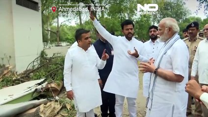 Indiens Premierminister Narendra Modi besucht Absturzstelle der Air India in Ahmedabad