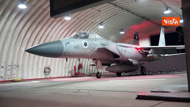Israele attacca Iran, il decollo dei mezzi dell'Idf impiegati nel blitz