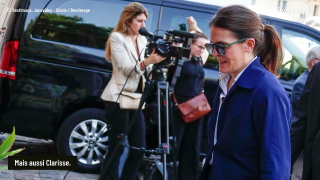 Alexandra et Clarisse, les filles de Philippe Labro, se serrent les coudes dans un moment de recueillement