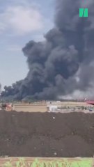 Sale humo del aeropuerto iraní de Tabriz tras un nuevo atentado