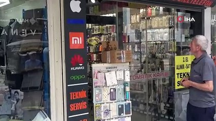Arılar Denizli şehir merkezini istila etti