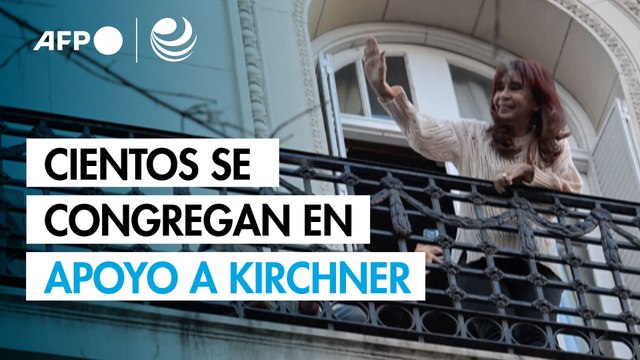 Cientos se congregan frente a Corte Suprema en Buenos Aires en apoyo a Kirchner tras condena