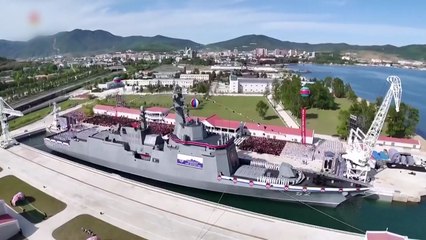 北, 좌초했던 구축함 '강건호' 진수...사고 23일 만에 / YTN