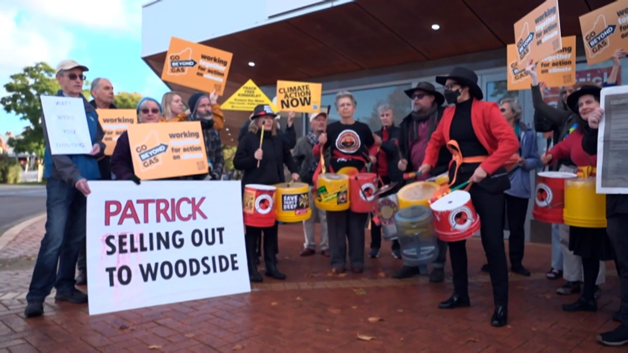 Woodside's North West Shelf project extension response delayed