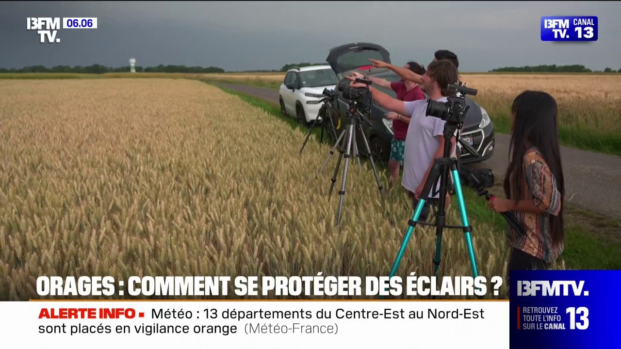 Ces chasseurs d'orages profitent du spectacle malgré le risque en cas de passage de la foudre