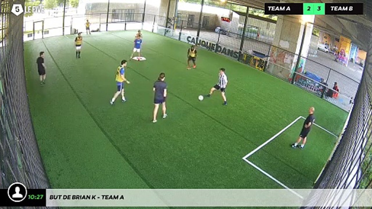 But de Brian K - Team A