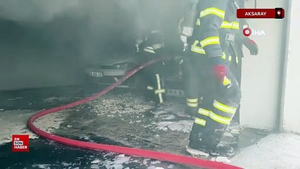 Aksaray'da apartman garajında otomobil alev aldı