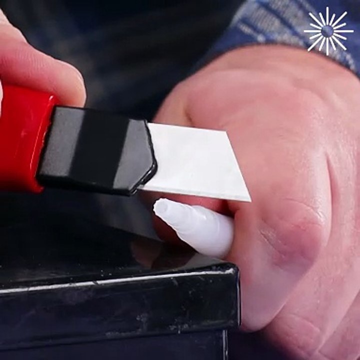 An easy DIY caulk gun! 💡🔨