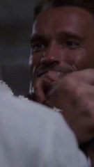 Arnold Schwarzenegger a remporté un cadeau après un parti particulier sur le tournage de Predator