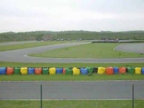 karting en départ le Mans