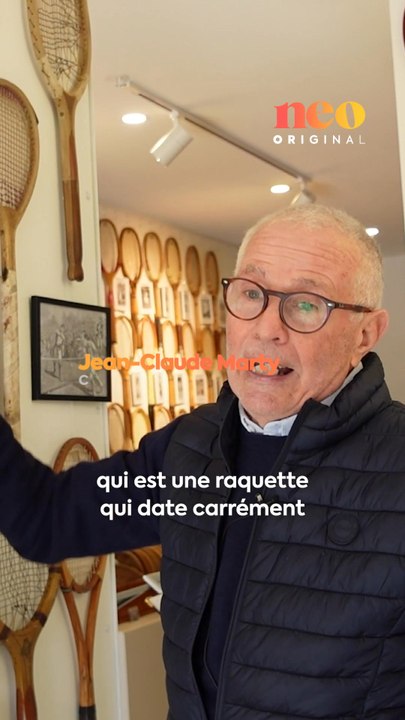 Jean-Claude collectionne des raquettes de tennis gagnantes de tournois du Grand Chelem. Pour neo, il dévoile sa pièce la plus rare ! 🎾✨