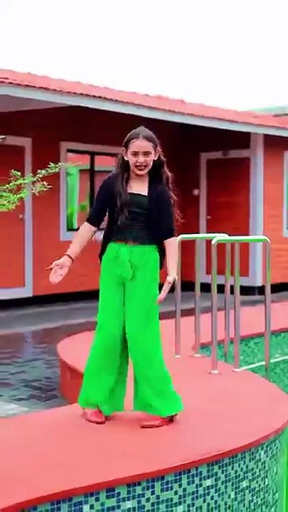 Kaathu_mela🔥♥️#kashishpatel_#trendingsong_#viralsong_#danceshorts_#danceviral_#shortsfeed_#shorts(360p)