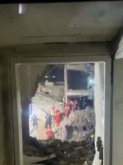 İran’ın füzeleri adeta cehennemi yaşatıyor! İsrail’de cesetler böyle çıkartılıyor