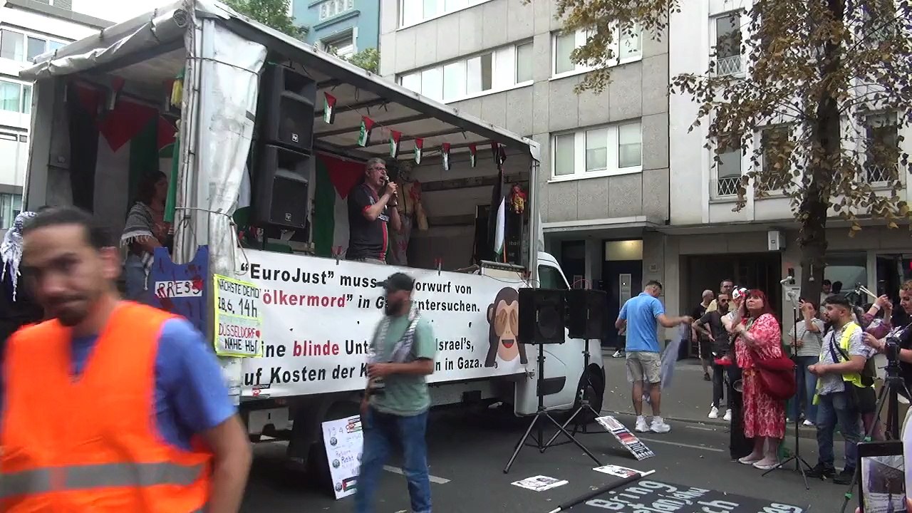 Friedensbündnis NRW Demo Düsseldorf 14.06.2025,Stoppt den Genozid