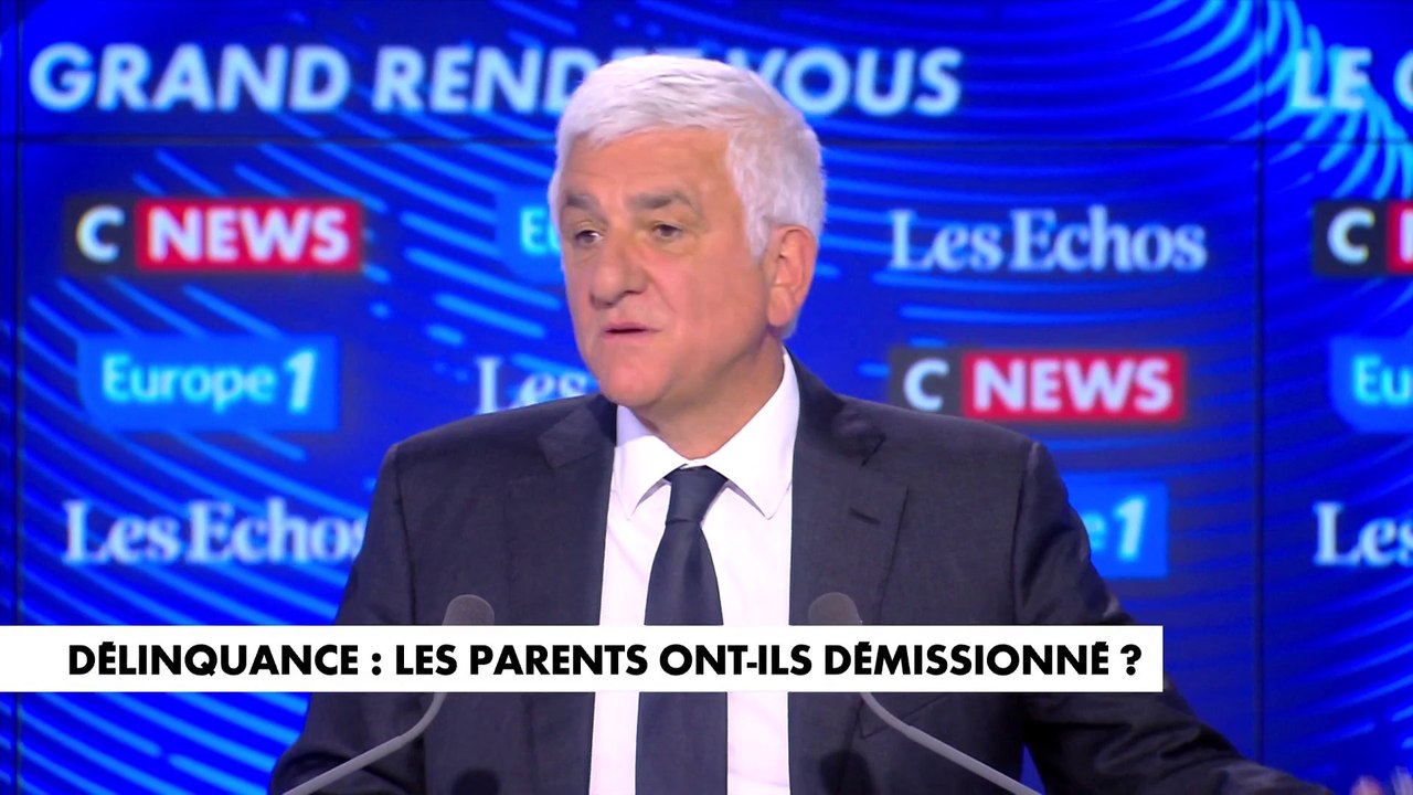 Hervé Morin propose de supprimer les téléphones portables dans les collèges et les lycées de France