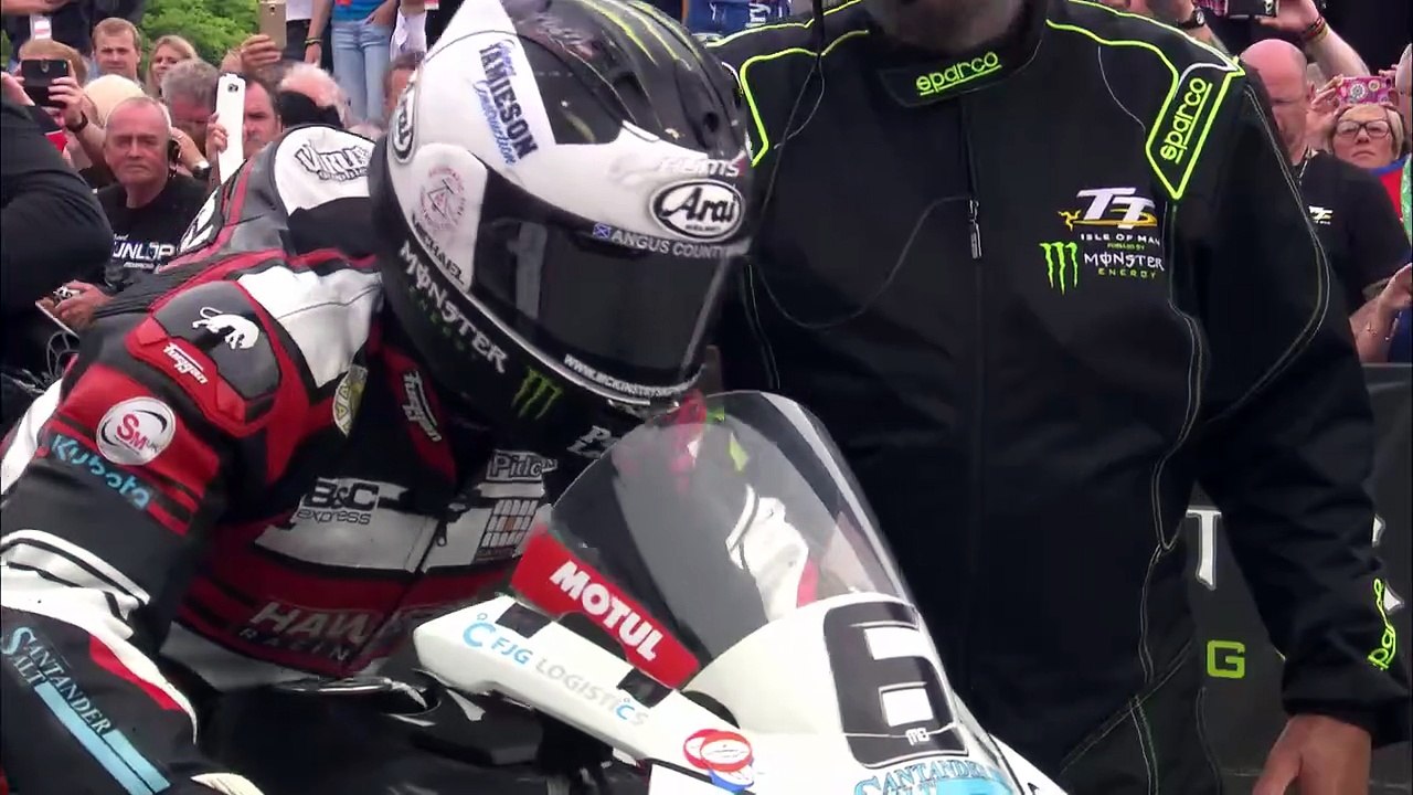 Isle Of Man Races - TT Rewind 2016 | Senior TT