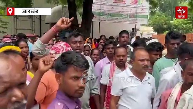 समय पर एंबुलेंस न मिलने से गई युवक की जान! गुस्साए लोगों ने किया हंगामा, हादसे में एक ही परिवार के दो लोगों की मौत