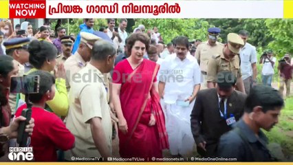 മലപ്പുറം കാളികാവിൽ കടുവയാക്രമണത്തിൽ കൊല്ലപ്പെട്ട അബ്ദുൽ ഗഫൂറിന്റെ വീട്ടിലെത്തി പ്രിയങ്ക ഗാന്ധി