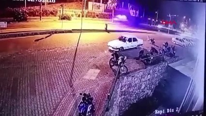 İki motosiklet kafa kafaya çarpıştı! Sürücüler yaşamını kaybetti