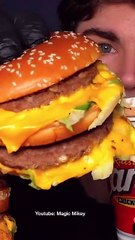 Follow for more ASMR videos🌮🍟 Credits: @themagicmikey #mukbang #asmr #fastfood #asmreating
