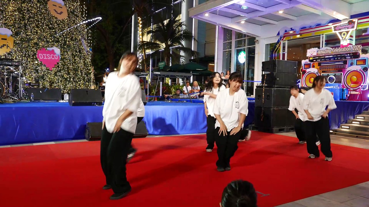 Hua Hin Bluport - Korean Dance Group