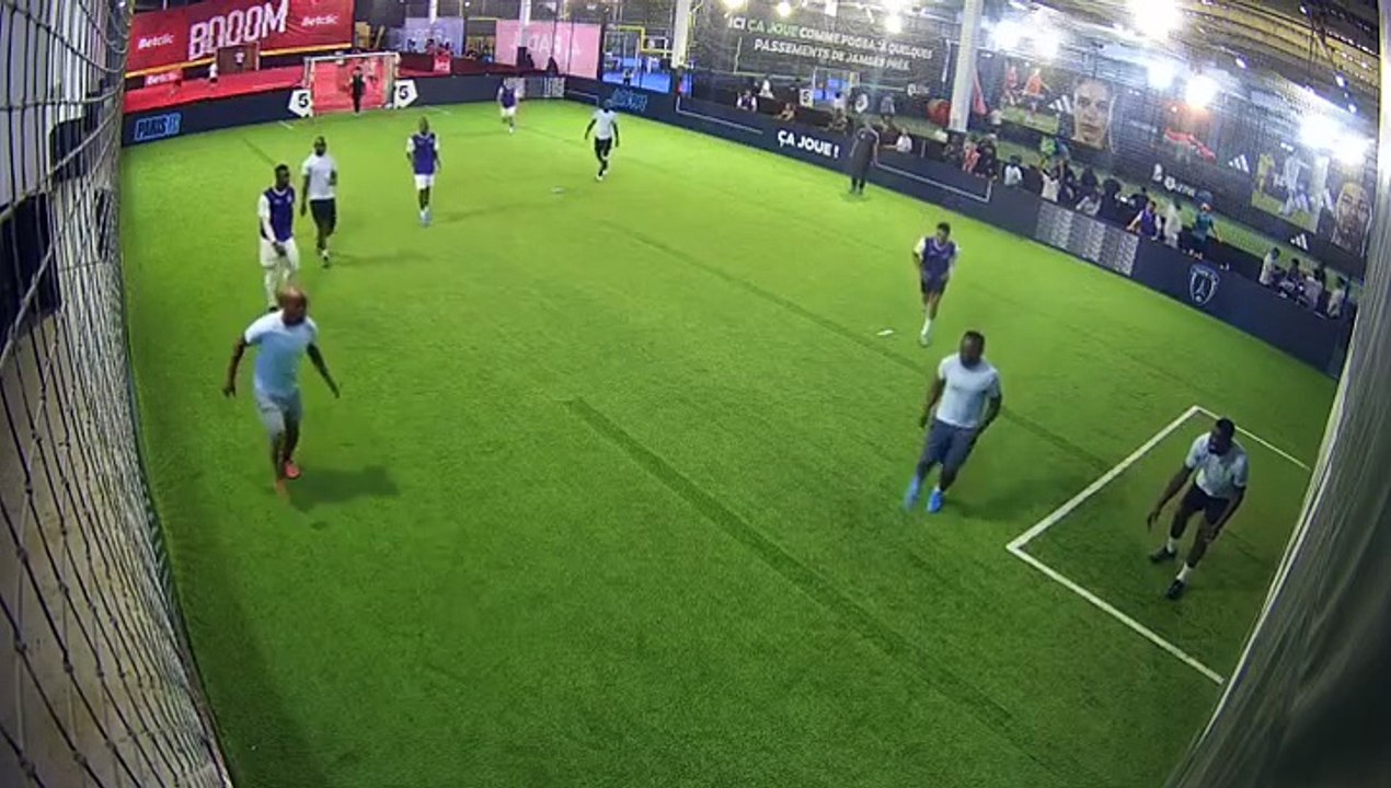 Créteil - Toulouse 15/06 à 10:57 - Football Terrain Paris FC (LeFive Créteil)