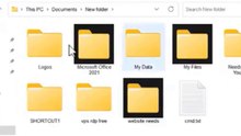 How do I get rid of the black background behind Folder Icons in File Explorer in Windows 11/10/8/7 ✅