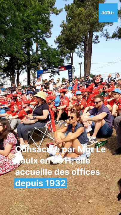 Une messe au beau milieu du circuit des 24 Heures du Mans (et du bruit des voitures) !