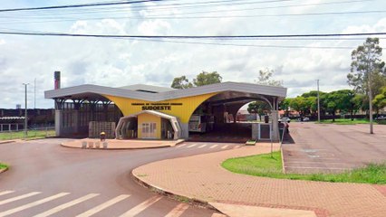 Morador de rua furta ônibus do transporte coletivo e faz "linha pirata" em Cascavel