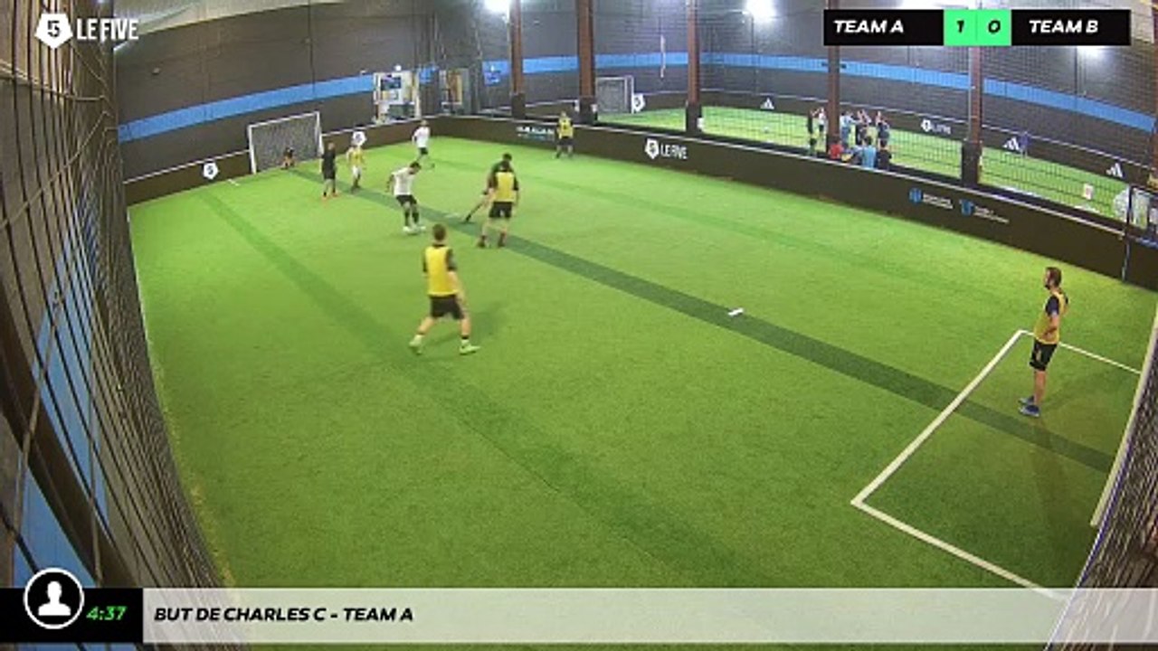 But de Charles C - Team A