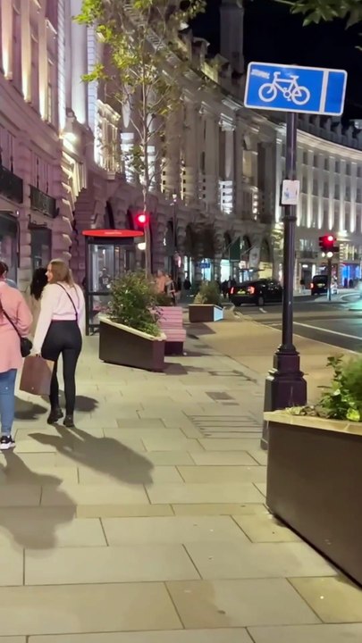 🇬🇧 No commentary, just pure London 4k vibes 🎧🚶