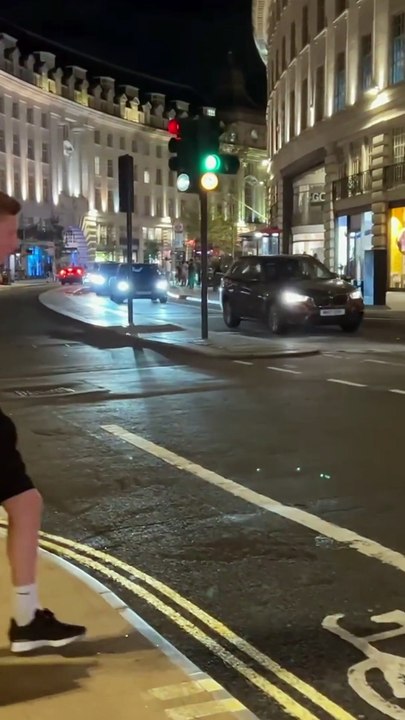🇬🇧 No commentary, just pure London 4k vibes 🎧🚶