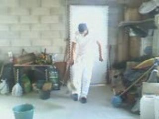 Mets le ballon dans le seau