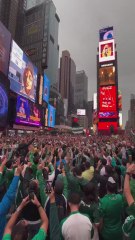 La afición de Palmeiras colapsa Times Square par apoyar a sus jugadores antes del debut en el Mundial de Clubes