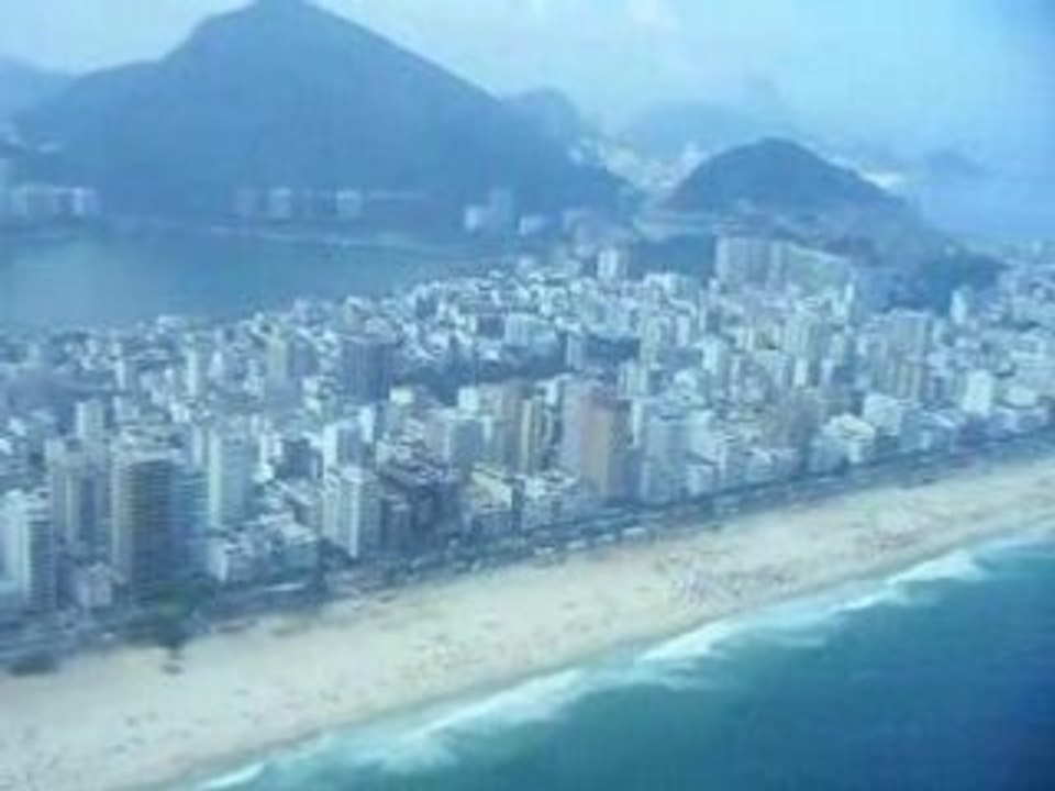 La Baie de Copacabana (En helicoptere)